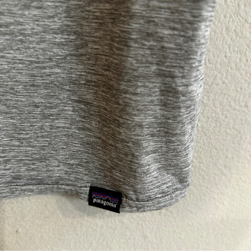 Patagonia Capilene Cool Daily Logo Performance T Shirt Gray Men’s Small - Picture 3 of 5